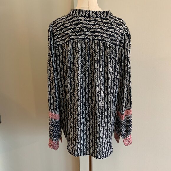 Loft Paisley/Ditsy Print Button Up Shirt (Large) - Picture 3 of 6